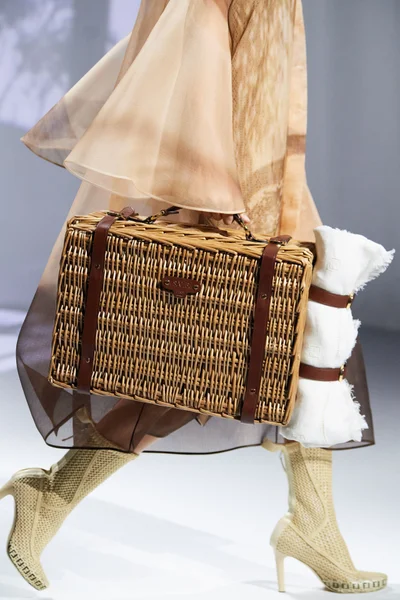 Look 7